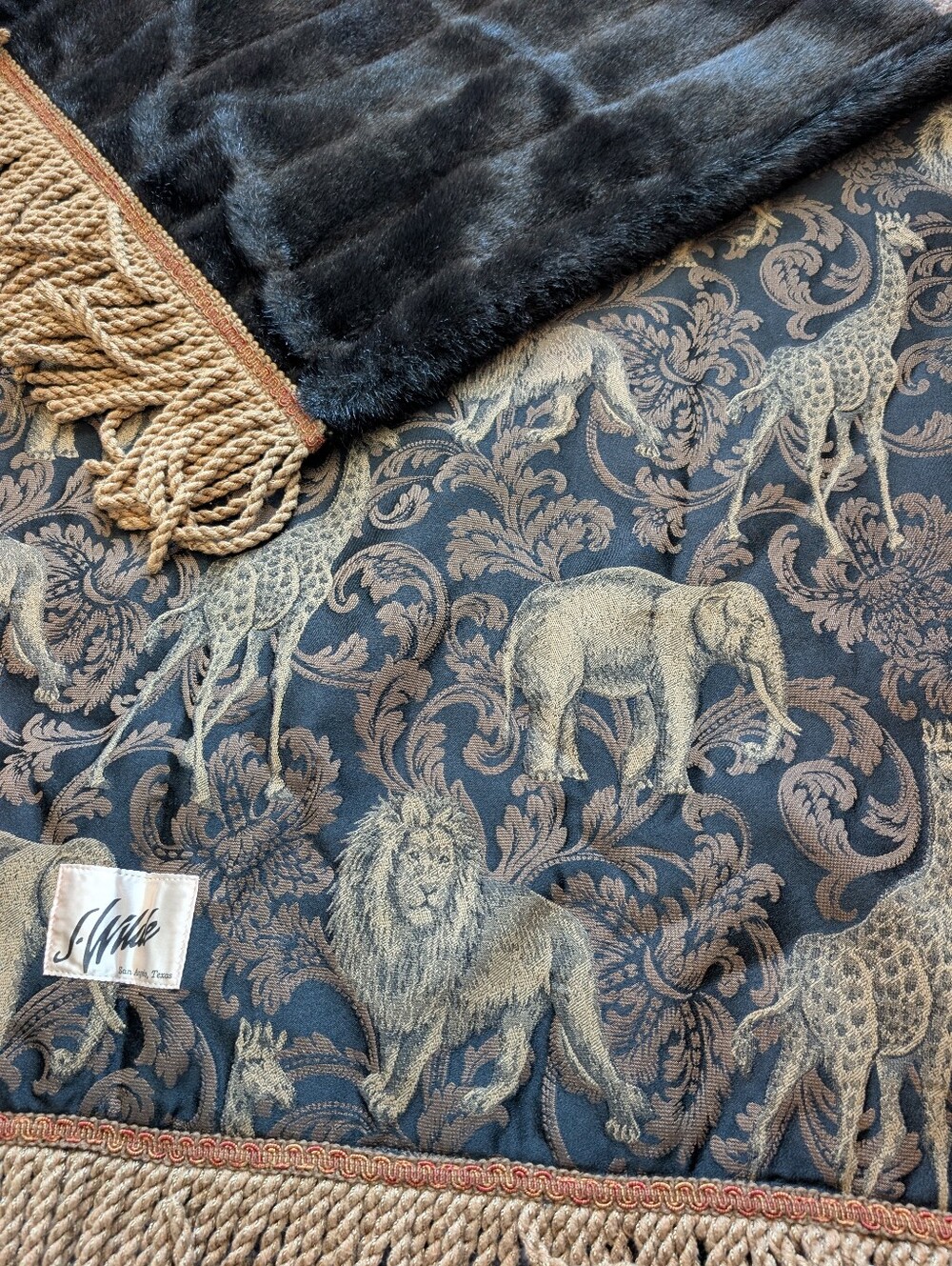 Vintage J. Wilde Safari Animal Throw Blanket Tapestry Black Fur Gold Fringe - Picture 11 of 11